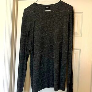 Great lightweight long sleeve t shirt